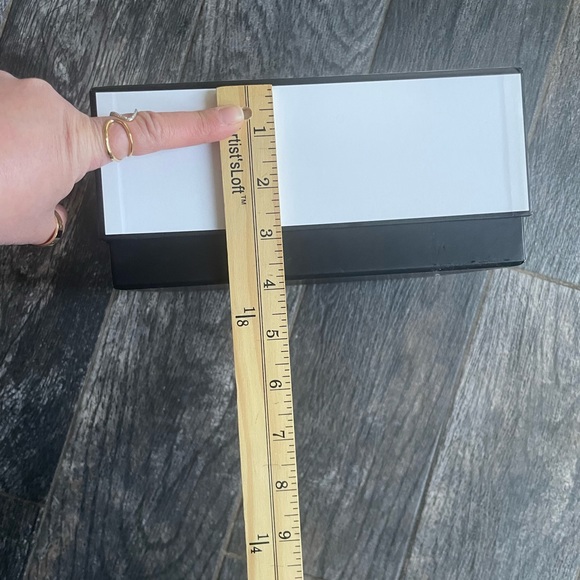 Chanel Authentic Empty Box, Black & White 8.5" x 8.5" Square - Picture 5 of 5